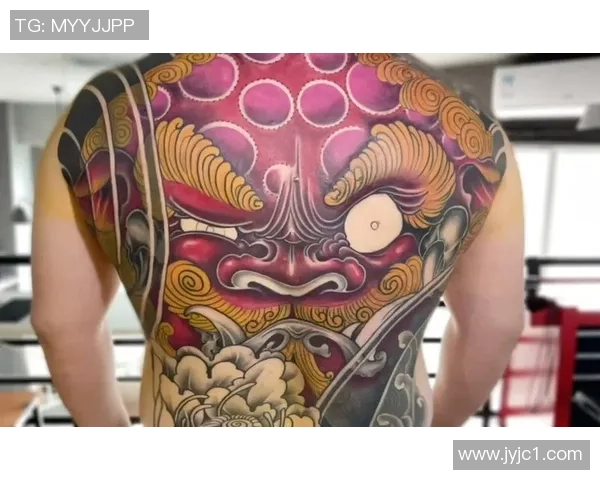 满背狮子纹身的足球明星是谁 他背后的故事和含义揭秘