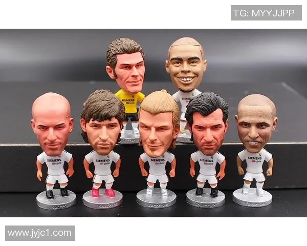 足球球星球迷纪念品模型收藏指南及价值评估分析 足球球星球迷纪念品模型收藏指南及价值评估分析